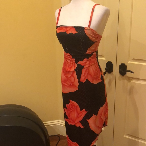 Cache dress - Picture 3 of 13